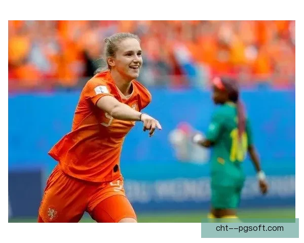 荷兰女足巨星米德马免签加盟曼城女足助力球队冲击新赛季荣耀